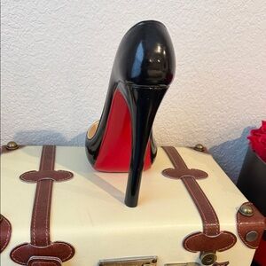 Black red bottom Heel decor